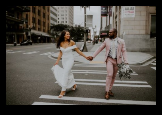 Căsătoria inteligentă pentru bani: crearea iubirii cu un buget