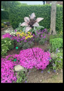 Blossoms in Bronze: The Allure of Outdoor Garden Art